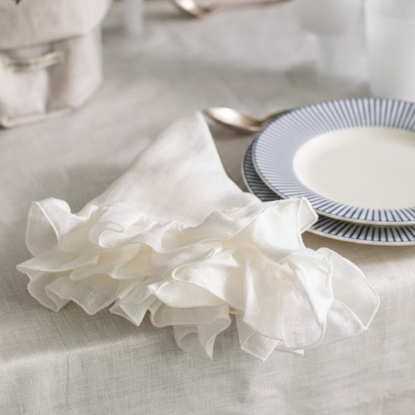 White Ruffle Linen Napkin | Set of 4